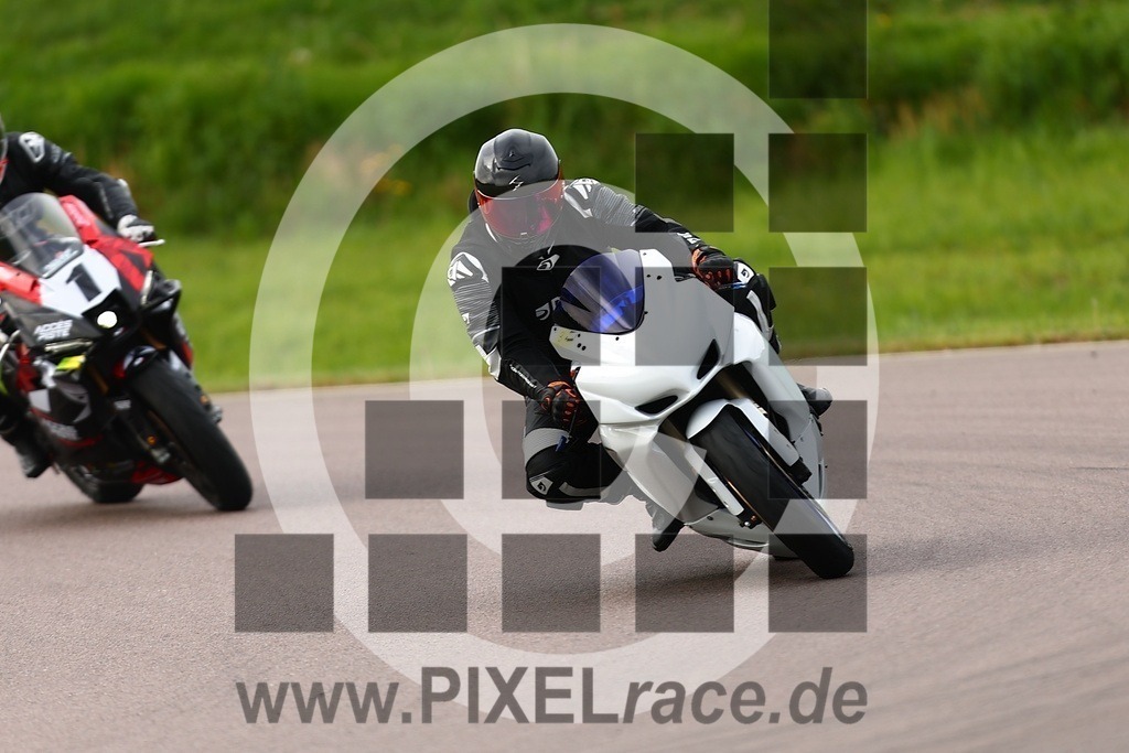0001_5-20260503_00186 | Schöne Erinnerungen an spannende Momente - das festzuhalten ist unser Job. PIXELrace.de ist seit 2003 auf den Rennstrecken Europas unterwegs um die Action draußen beim Fahren und die wunderbare Stimmung imm Fahrerlager für euch einzufangen.