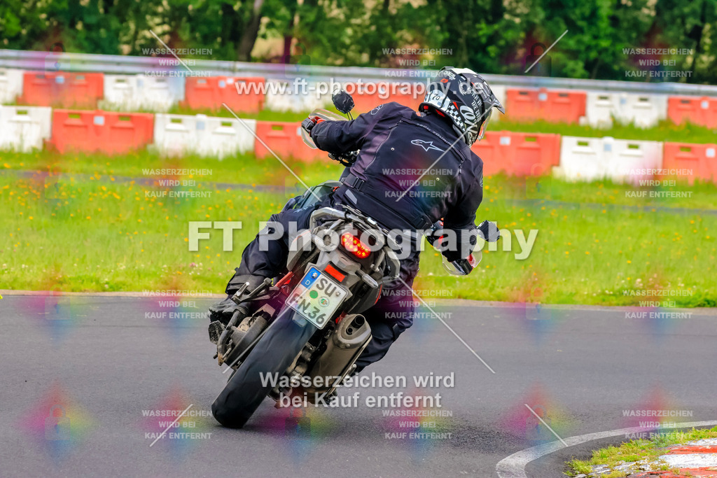 VBK-6716 | Hier findet Ihr Bilder von Touristenfahrten auf der Nürburgring Nordschleife oder von anderen Veranstaltungen die ich besucht habe. Viel Spass beim Durch Schauen 