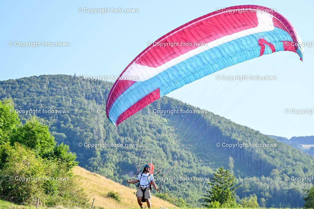 Flugschule Ternberg_ 17.08.2023-7 | 17.08.2023, Ternberg, AUT, Flugschule, im Bild Saman Kheyrmanesh (Flugschueler) beim Start