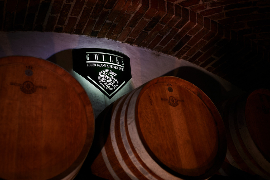 Einblick in den Schnapskeller | Riegersburg, Austria - September 12, 2018: Gölles Manufaktur; Einblick in den Schnapskeller. - Realisiert mit Pictrs.com