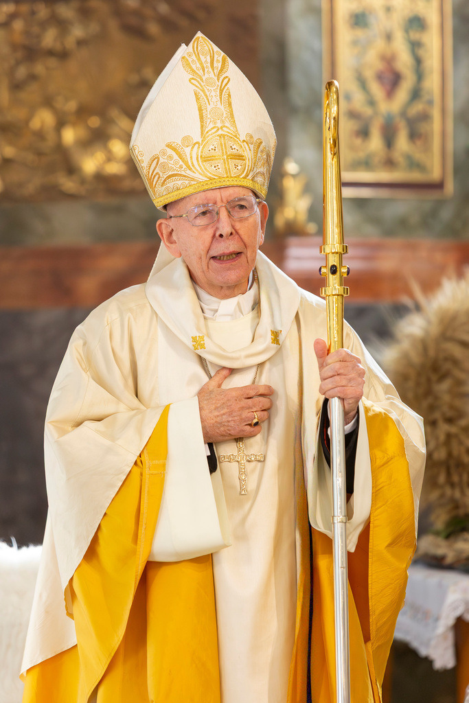 Festmesse-075 | Fotodoku der Festmesse anläßlich der Seligsprechung von Maria Theresia LEDOCHOWSKA 1975, zelebriert von Altbischof DDr. Klaus Küng und Pfarrer Mag. Zenon PAJAK in der Pfarrkirche Loosdorf. 
