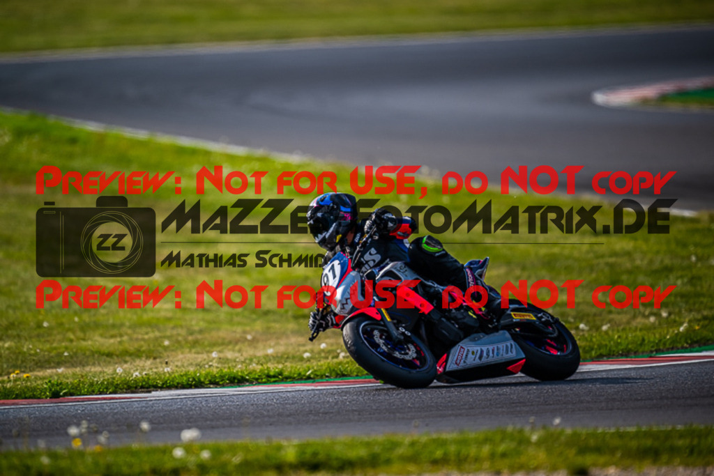 MaZZes_FotoMatrix_220508_98615 | Fotograf Mathias Schmid
Sportfotograf,
Eventfotograf,
Hochzeitsfotograf,
Portraitfotograf