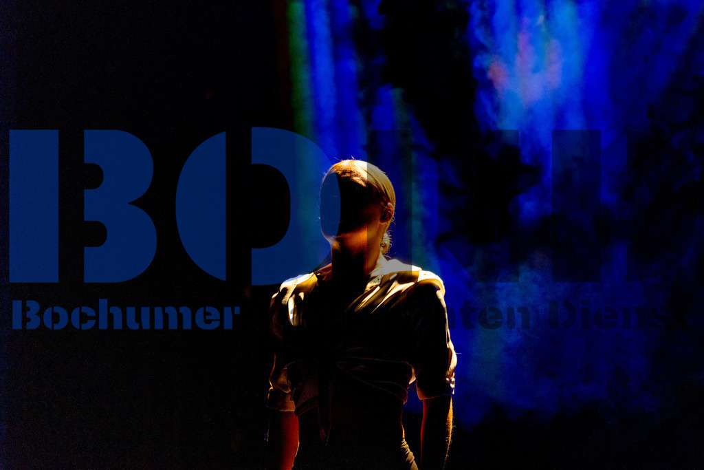 SES_VARECE20250907-30 | bond - Realisiert mit Pictrs.com