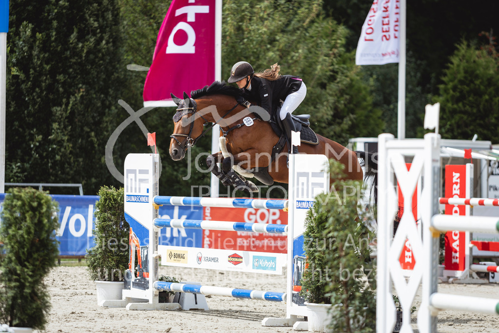 240712_BHO_ZweiPh-M2-1-532 | Deine schönsten Turniermomente als professionelle Fotos! Entdecke hochwertige Pferdesport-Fotografie im Online-Shop. Jetzt Fotos finden & bestellen!