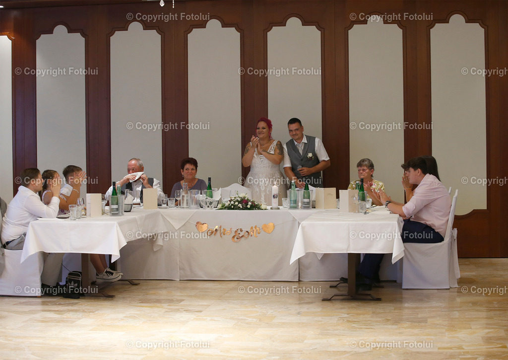 KERSTINFREDYHOCHZEIT_260822_51 | bilder, linz, photo, foto, fussball, sport, fotolui, bundesliga