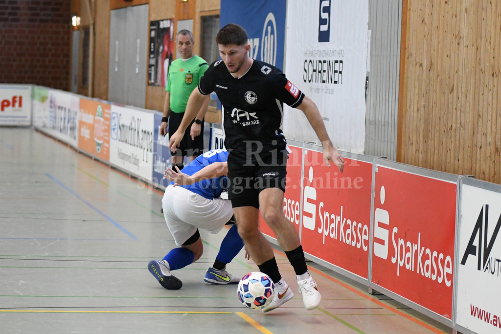 Allianz Fischer Cup 2026; FC Dingolfing; SV Pankofen; | Marcel Müller schießt den FC Dingolfing mit 6 Treffern im Turnier zum Sieg. - Realisiert mit Pictrs.com