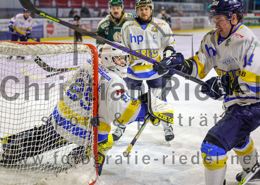 2026-01-09_043_TSV_Erding_gegen_Stuttgart_Rebels | Erding, Deutschland, 09.01.2026:Eishockey, Oberliga Süd 2025 / 2026, 35. Spieltag, TSV Erding gegen Stuttgart Rebels, Endergebnis: Torwart Nick Jordan Vieregge (Stuttgart Rebels, #29), Jayden Lammel (Stuttgart Rebels, #14)Foto: Christian Riedel / fotografie-riedel.net