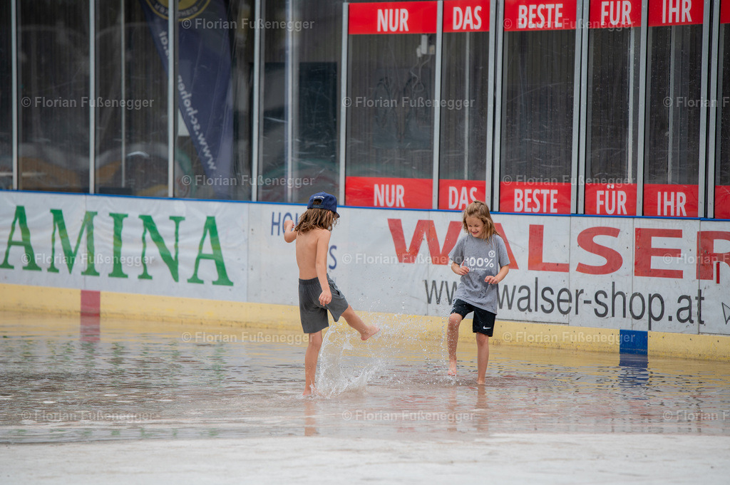 B26DD027-0813-4BED-AF30-F07BECAF71BC | "Fussifoto.com – Ihr Ansprechpartner für hochwertige Fotografie! Entdecken Sie kreative Bilder und professionelle Dienstleistungen. Kontaktieren Sie uns für Ihre Projekte!"