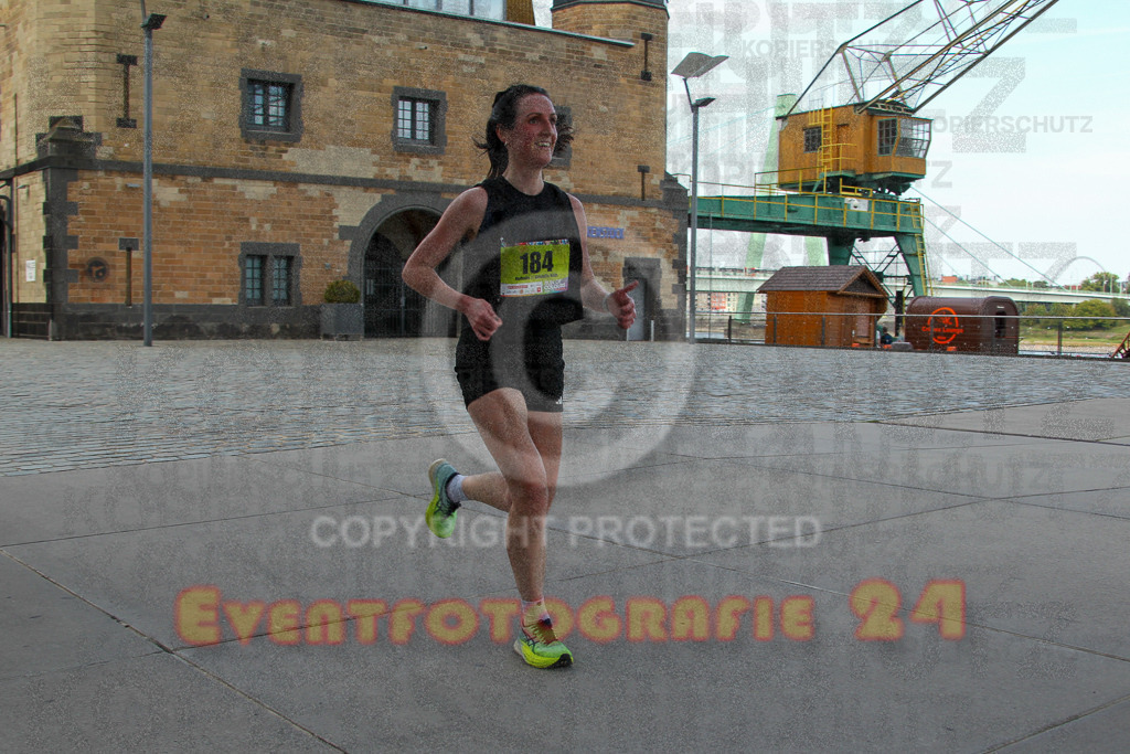 250920_1509_EV4_8164 | Sportfotografie im Rhein-Sieg Kreis, Köln, Bonn, NRW, Rheinland Pfalz, Hessen, etc. Unser Tätigkeitsfeld umfasst den Laufsport vom Volkslauf über den Marathon, Duathlon, Triathon bis zum Ultralauf wie Kölnpfad Ultra oder Schindertrail.