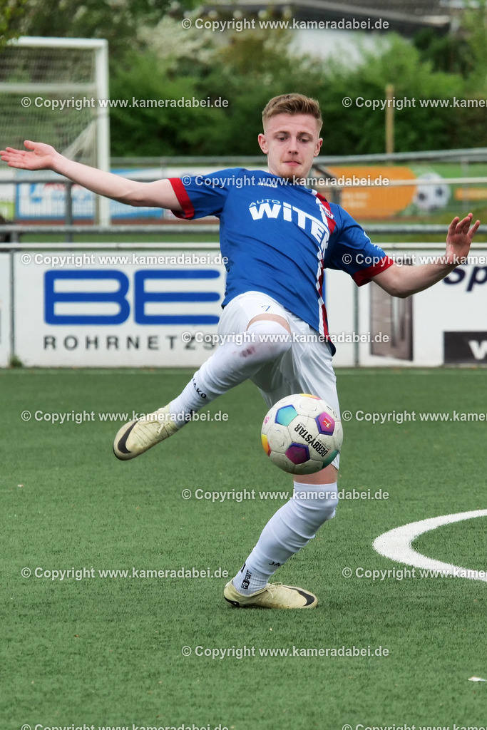 Fußball : Bezirksliga : SV 08/29 Friedrichsfeld - SUS 09 Dinslaken am 07.04.2024 | Fußball : Bezirksliga : SV 08/29 Friedrichsfeld - SUS 09 Dinslaken am 07.04.2024
 - Realisiert mit Pictrs.com