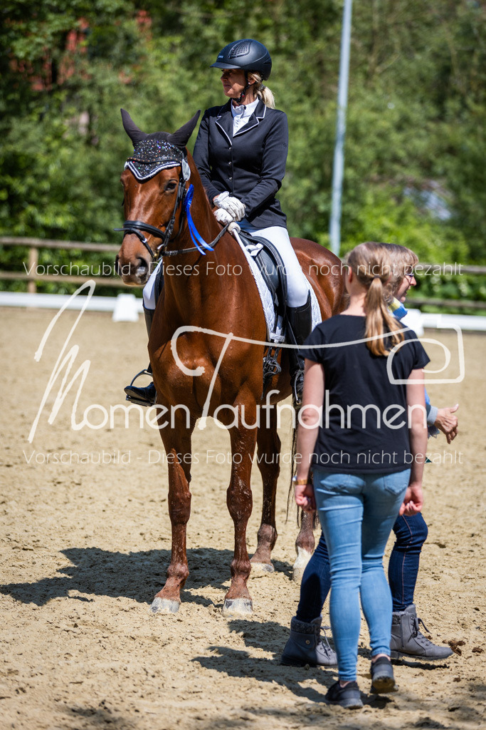 Donop24-L-Dre-125 | MomenTaufnahmen Pferdesportfotos