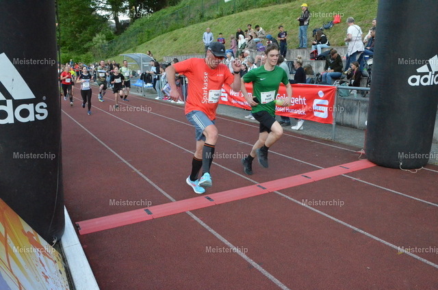 19-32-38_ | Meisterchip Fotoshop - Realisiert mit Pictrs.com