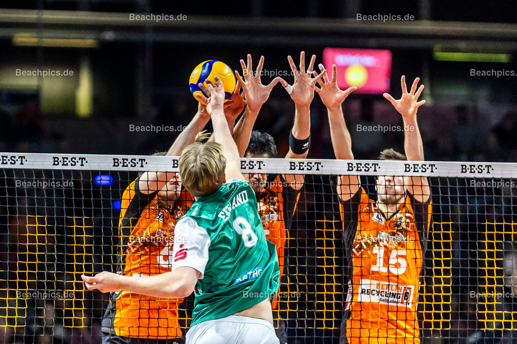2024-00111602-Bundesliga-BR-Volleys-Haching-München |  16.11.2024; Berlin Foto: Gerold Rebsch - www.beachpics.de