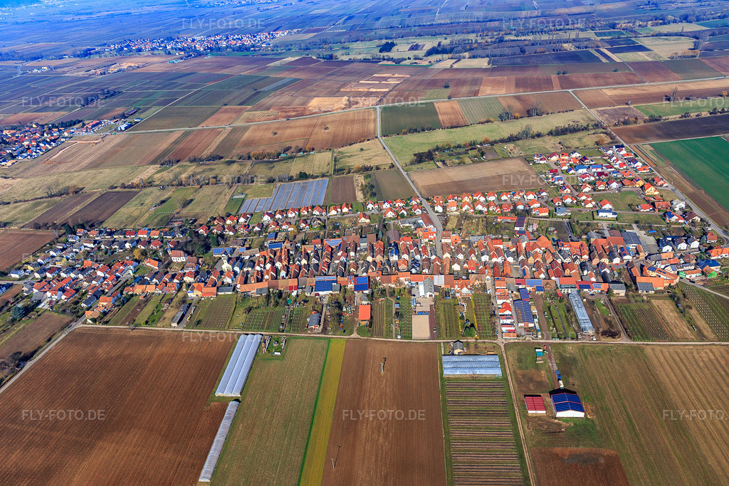 Luftbild: Dorfübersicht von Süden in Böbingen im Bundesland Rheinland-Pfalz in Deutschland. Foto: IMG_097098.jpg vom 25.02.2017 durch Werner Riehm/FLY-FOTO.de