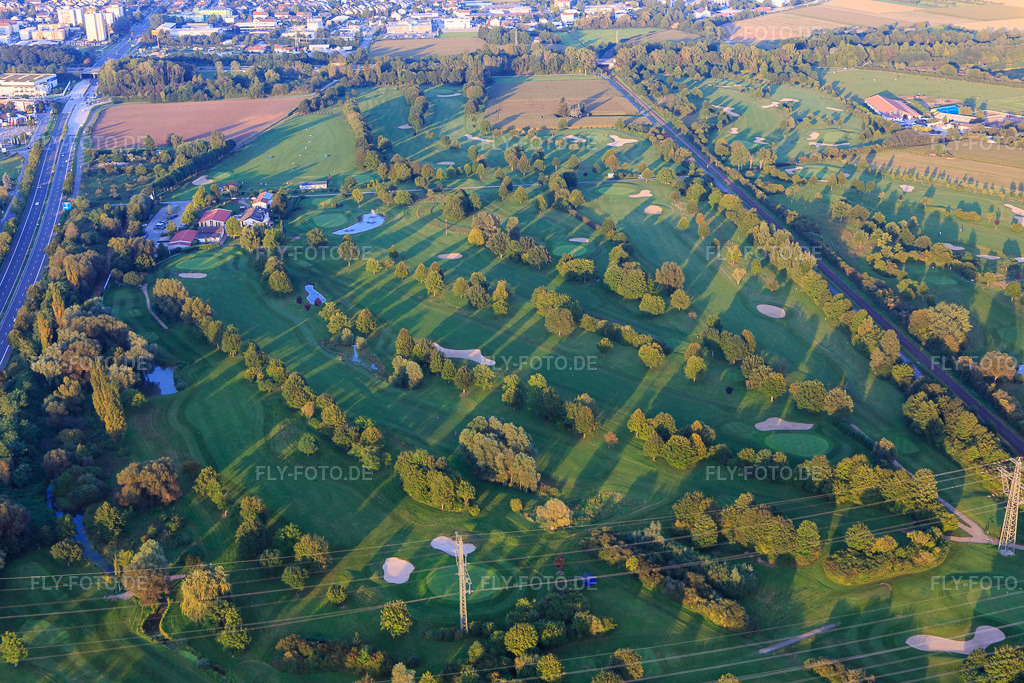 Luftbild: Golfplatz des Golf-Club Bensheim e.V. aus Westen in Bensheim im Bundesland Hessen in Deutschland. Foto: IMG_103088.jpg vom 28.08.2017 durch Werner Riehm/FLY-FOTO.deGolfclub Bensheim