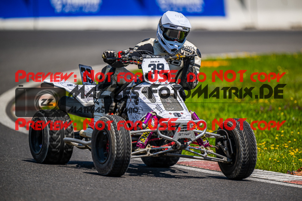 MaZZes_FotoMatrix_230527_5253 | QUAD