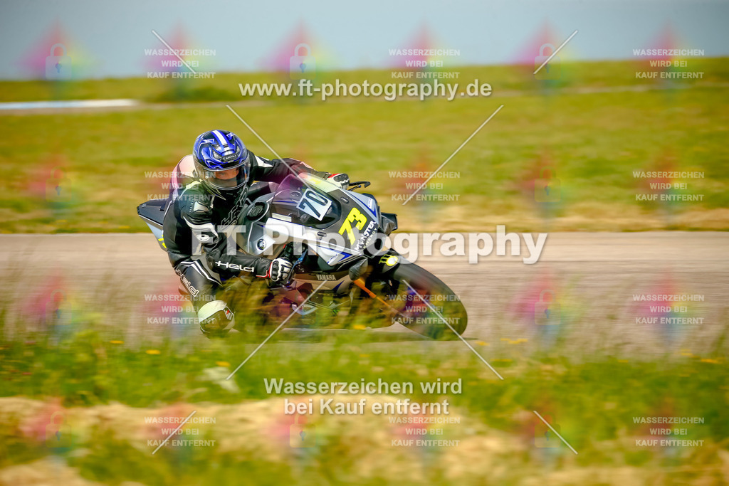 _MOT1077 | Hier findet Ihr Bilder von Touristenfahrten auf der Nürburgring Nordschleife oder von anderen Veranstaltungen die ich besucht habe. Viel Spass beim Durch Schauen 