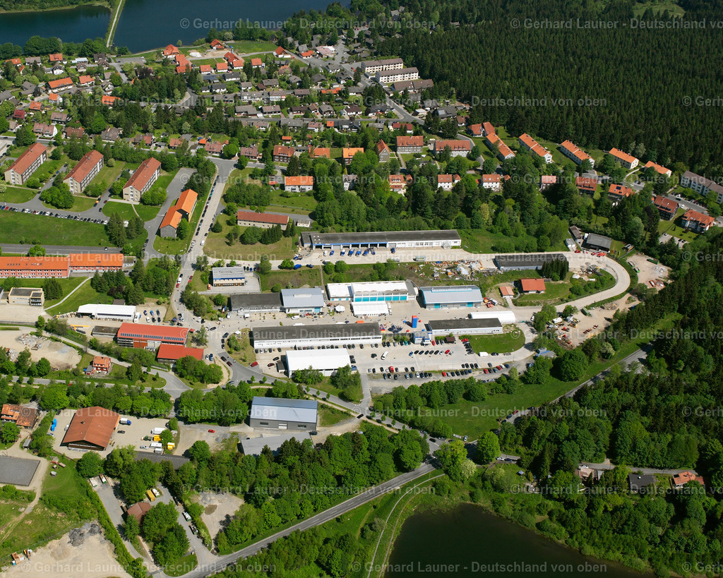 2638508 | CLAUSTHAL-ZELLERFELD 09.06.2006 Industrie- und Gewerbegebiet  in Clausthal-Zellerfeld im Bundesland Niedersachsen, Deutschland // Industrial and commercial area  in Clausthal-Zellerfeld in the state Lower Saxony, Germany Foto: Gerhard Launer