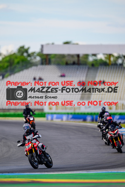 MaZZes_FotoMatrix_240615_6007705_5059 | INST