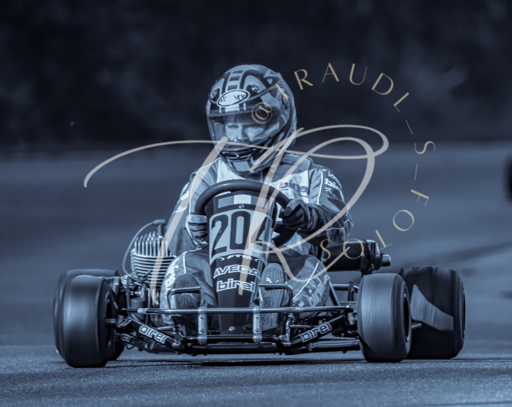 894D2CF9-C9CA-4B9D-A7A1-F235DCA08F33 | traudl_s_fotos