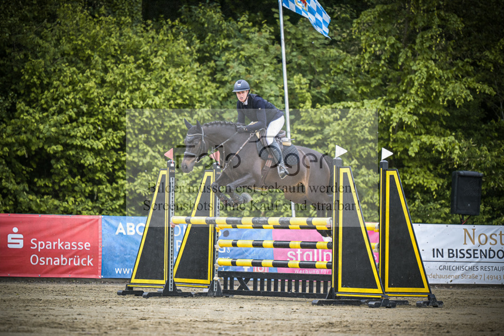 DOS_5466 | Entdecke hochwertige Reitturnierfotos von Foto Oger. Professionell, emotional und authentisch – jetzt Lieblingsmomente im Shop bestellen.Deutschlandweite Turnierfotografie. - Realisiert mit Pictrs.com