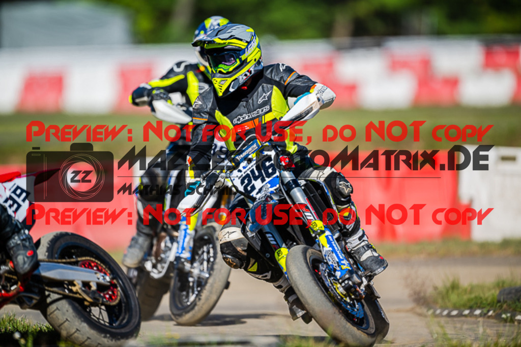 MaZZes_FotoMatrix_220702_2848 | S4