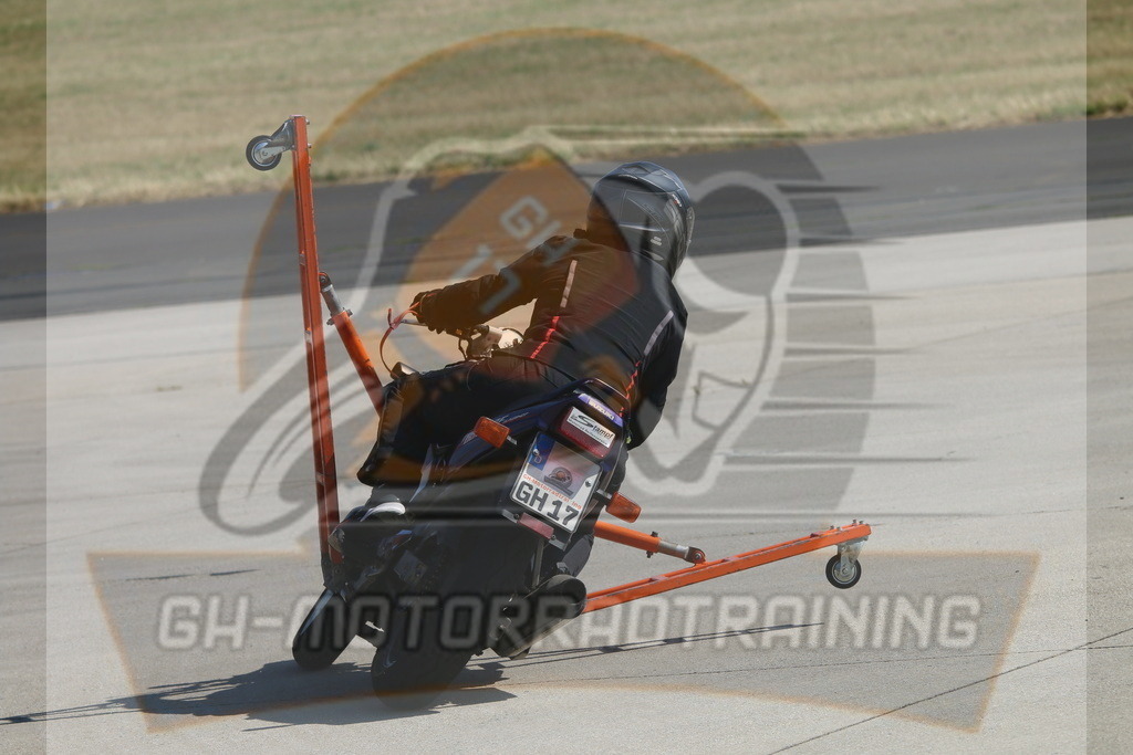 IMG_3592 | gh-motorradtraining-foto.de - Realisiert mit Pictrs.com
