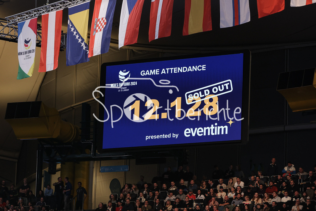 Dänemark - Portugal | Die Olympiahalle ist wieder ausverkauft / Sold out / Zuschauer / Zuschauerzahl / Anzeigentafel