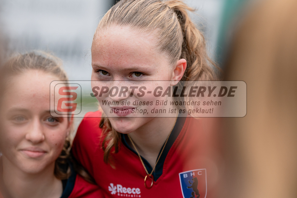 HK_20231022_903074 | Platz 3 Deutsche Meisterschaft Feld WU16 Berliner HC - Harvestehuder THC am 22.10.2023 DHC, Düsseldorf ,