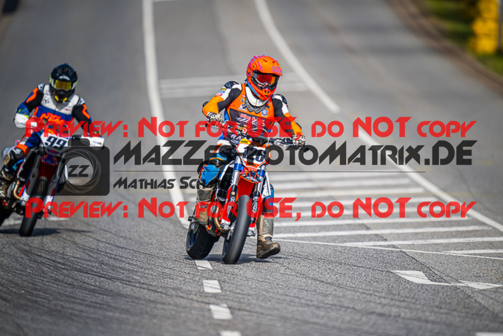 MaZZes_FotoMatrix_220618_0552 | S4