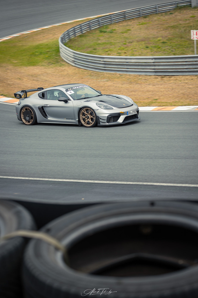 R6PZ0585 _Alexander Tschuncky | Entdecken Sie die faszinierende Welt von Alexander Tschuncky Arts: Kreative Fotografie, atemberaubende Automobilkunst und hochwertiger Bilderdruck. Lassen Sie sich inspirieren! - Realisiert mit Pictrs.com