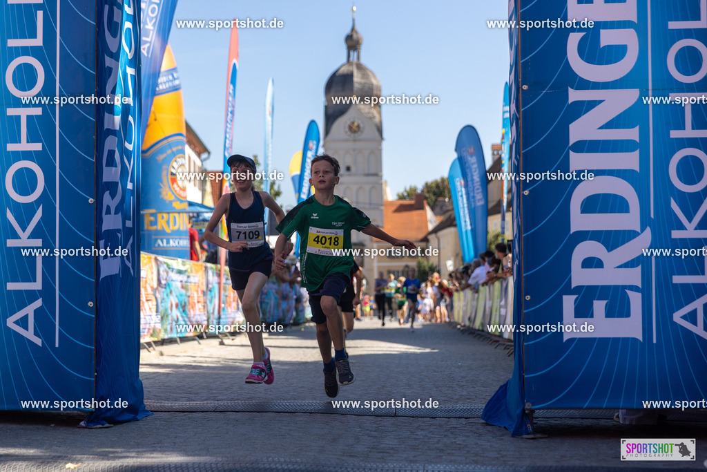 VJ__3451 | Stadtlauf Erding 2025 #stadtlauferding #erdingstadtlauf #stadtlauf_erding #laufmotivation #trisporterding #yourpictrs #sportshot_your_pictrs