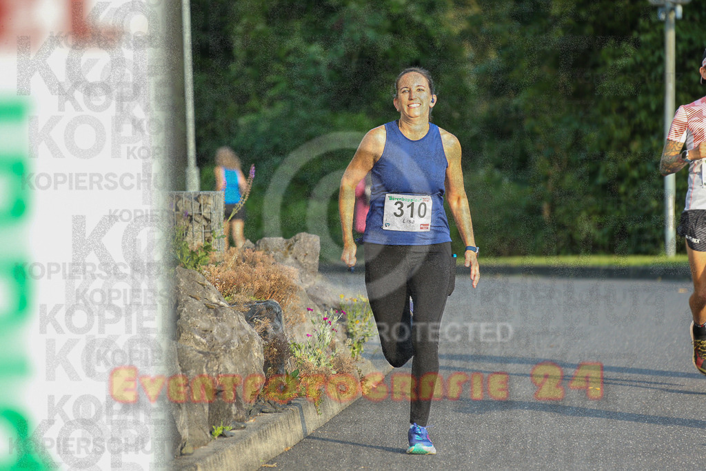 250801_1941_EX1_8383 | Sportfotografie im Rhein-Sieg Kreis, Köln, Bonn, NRW, Rheinland Pfalz, Hessen, etc. Unser Tätigkeitsfeld umfasst den Laufsport vom Volkslauf über den Marathon, Duathlon, Triathon bis zum Ultralauf wie Kölnpfad Ultra oder Schindertrail.