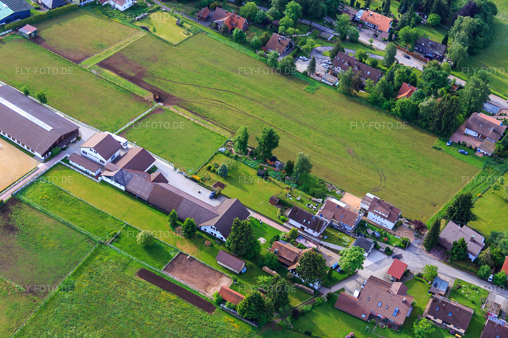 Luftbild: Gestüt Dobel in Dobel im Bundesland Baden-Württemberg in Deutschland. – Foto: IMG_079828.jpg vom 31.05.2015 durch Werner Riehm/FLY-FOTO.de – Auflösung des Originals: 5472 x 3648 px – Gestüt Dobel - Heimatgestüt von Olympiasiegern & Weltmeistern
