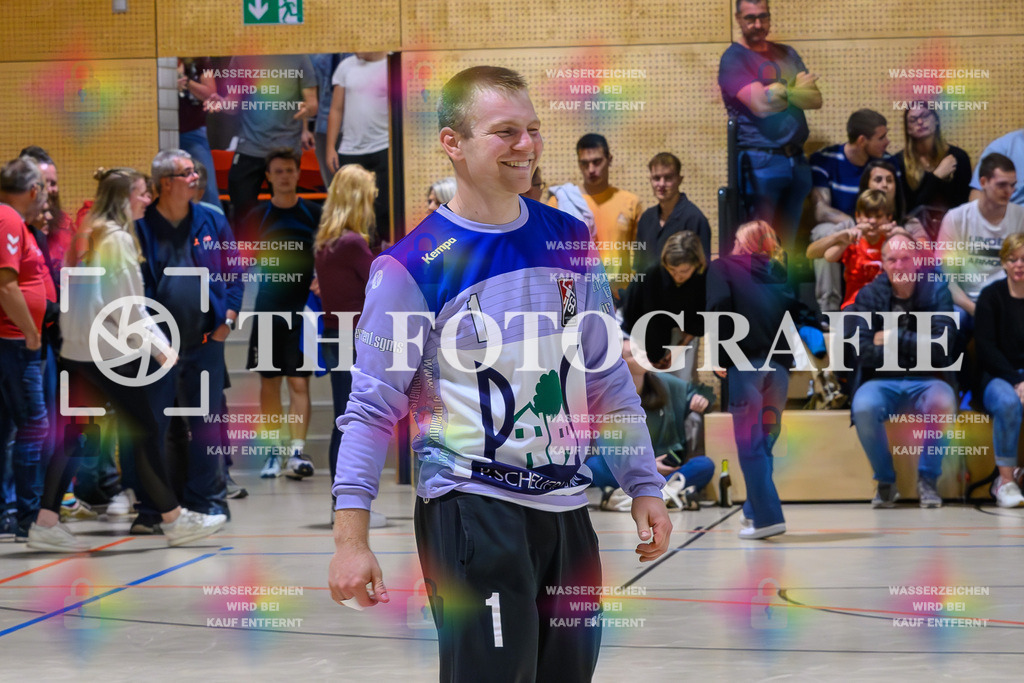 GER, SG Maulburg/Steinen - HSV Schopfheim, Handball, Landesliga, 4. Spieltag, Saison 2023/2024, 14.10.2023 | Rubens Freuschle (SG Maulburg/Steinen, #01)

GER, SG Maulburg/Steinen - HSV Schopfheim, Handball, Landesliga, 4. Spieltag, Saison 2023/2024, 14.10.2023

Foto: TH Fotografie/Thomas Hess