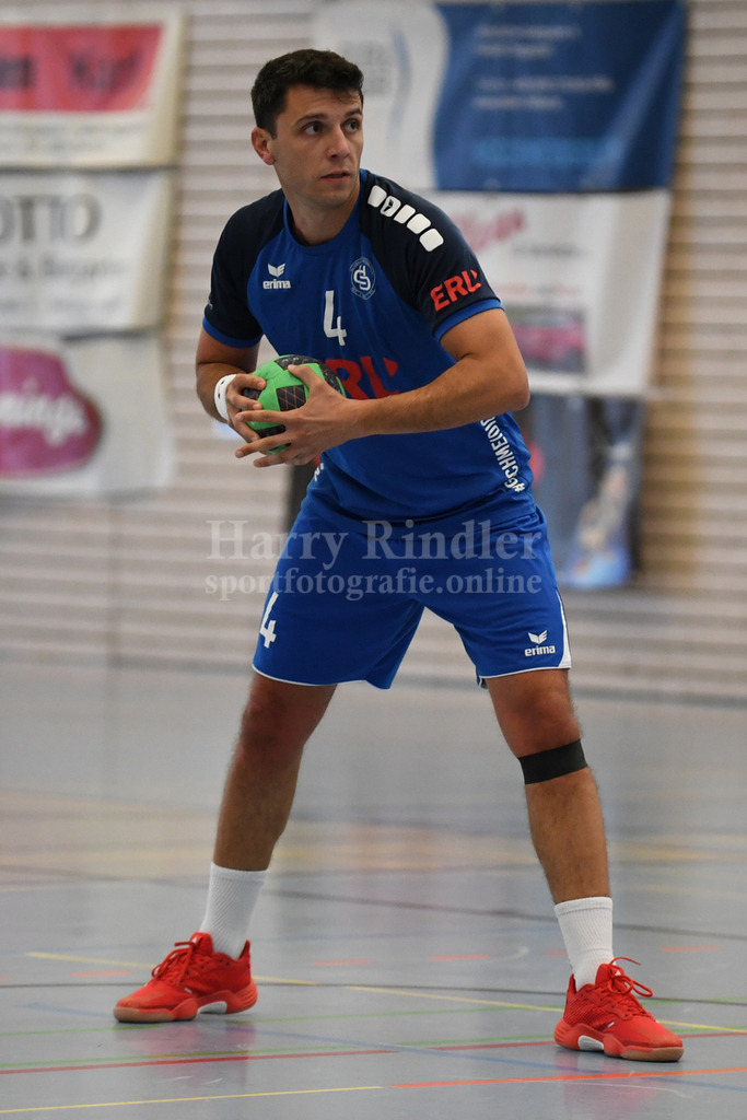 HC Deggendorf : TSV Taufkirchen/Vils | Valentin Lotos  (HC Deggendorf  #4) - Realisiert mit Pictrs.com