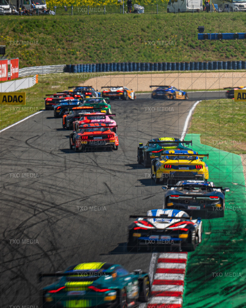 TXM08078 | Exklusive Motorsport-Fotografie aus Leipzig von TXO Media – für Rennfahrer, Teams & Sponsoren. Sausemuth liefert starke Bilder, die Emotion zeigen. Jetzt buchen & glänzen! - Realisiert mit Pictrs.com