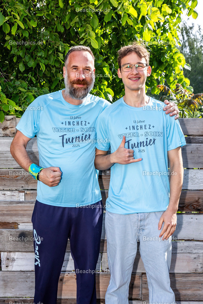 2025-200075957-Vater-Sohn-Turnier-Familienfotos | Pinar Atalay, Bundeskanzler Friedrich Merz 29.05.2025; Berlin Foto: Gerold Rebsch - www.beachpics.de