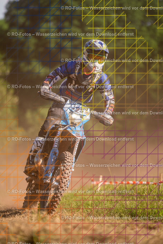 Wolfshausen 3 Lauf -1837 | Sportfotografie von RO-Fotos: Motorsport, Motocross, Enduro, Laufveranstaltungen und Triathlon. Professionelle Fotos von Sportlern und Events. - Realisiert mit Pictrs.com