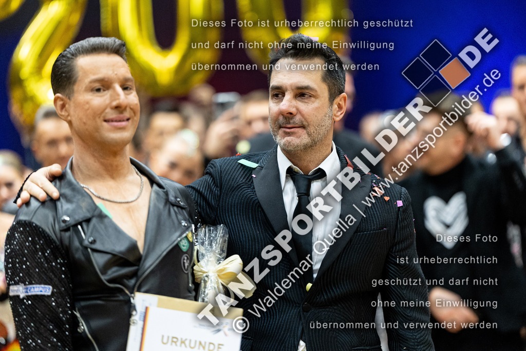 20240113-14325 | Hier finden Sie Tanz Bilder vom Latein und Standard Formationen tanzen. Sportbilder vom Tanzsport. Schöne Fotos und von Weltmeisterschaft, Europameisterschaft, Bundesliga, Regionalliga, Oberliga und Landesliga sowie von GOC Stuttgart, DanceComp, WM Bremen