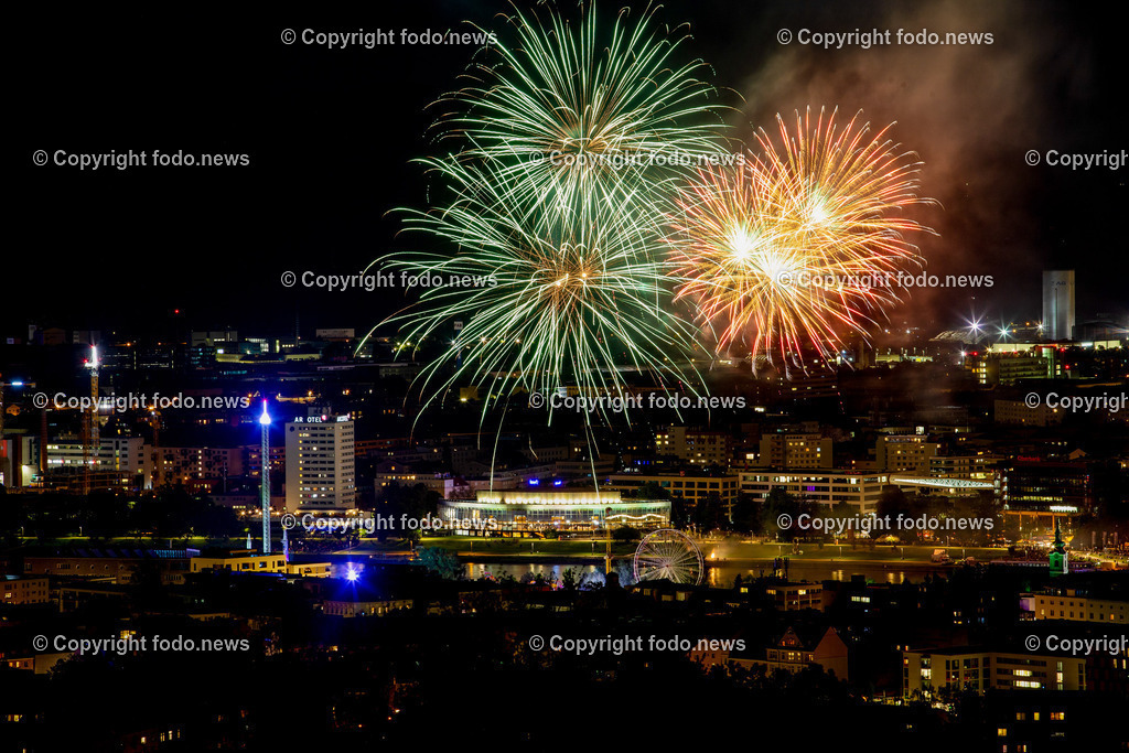 Urfahraner Jahrmarkt 2023_ Fruehjahr_ Feuerwerk_ 06.05.2023-2 | 06.05.2023, Linz, AUT, Urfahraner Jahrmarkt, Urfahrmarkt, 2023 Fruehjahr, im Bild Feuerwerk Urfahranermarkt 2023, Urfix