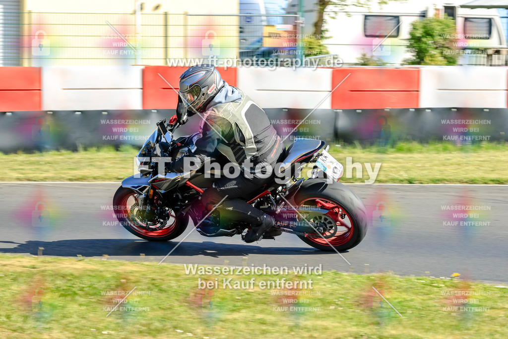 _OTO1571 | Hier findet Ihr Bilder von Touristenfahrten auf der Nürburgring Nordschleife oder von anderen Veranstaltungen die ich besucht habe. Viel Spass beim Durch Schauen 