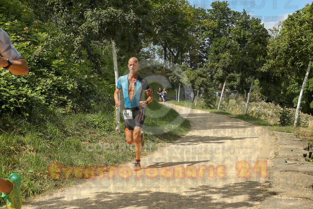 250824_1413_EX1_5434 | Sportfotografie im Rhein-Sieg Kreis, Köln, Bonn, NRW, Rheinland Pfalz, Hessen, etc. Unser Tätigkeitsfeld umfasst den Laufsport vom Volkslauf über den Marathon, Duathlon, Triathon bis zum Ultralauf wie Kölnpfad Ultra oder Schindertrail.