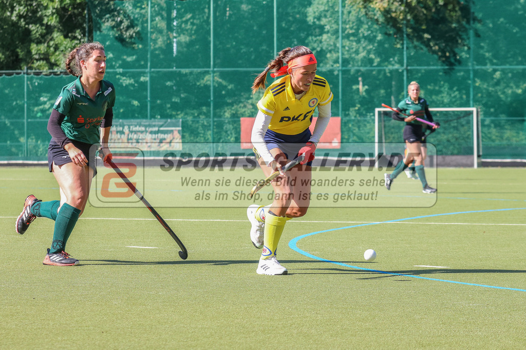 Raffelberg-Braunschweig-34 | Emma Nolting (Eintracht Braunschweig #19), Club Raffelberg - Eintracht Braunschweig am 17.9.2022 in der Hockeyanlage Club Raffelberg, Duisburg