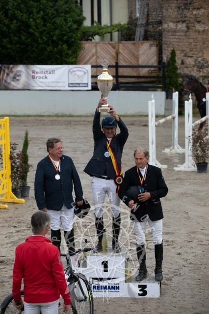 2B4A3327 | pixelfaenger - Realisiert mit Pictrs.com