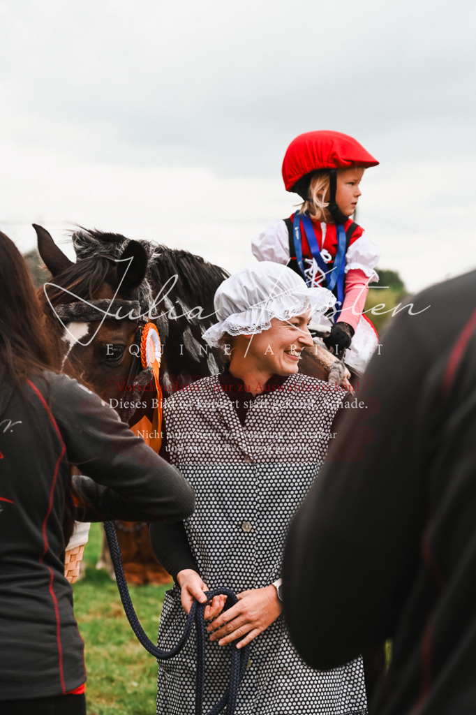 DSC_7692 | Pferde- und Turnierfotografie in Westsachsen. Pferdeportraits, Auftragszeichnungen und intuitive Kunst.