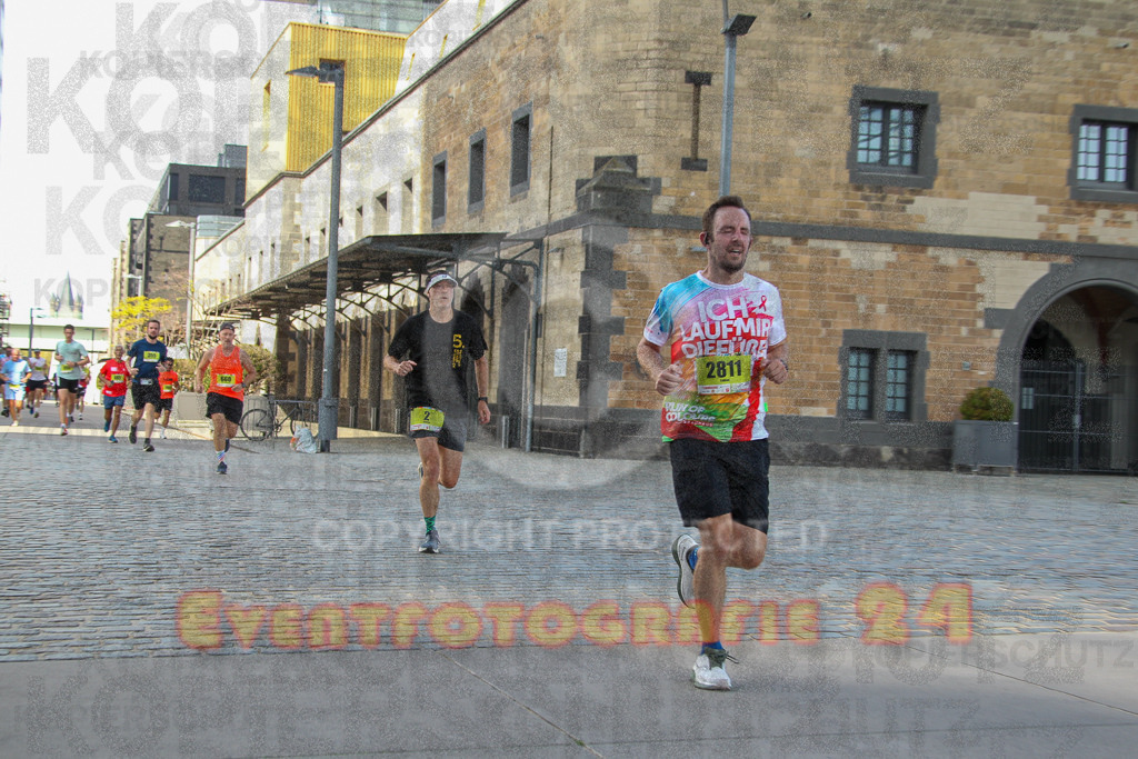 250920_1453_EV4_7414 | Sportfotografie im Rhein-Sieg Kreis, Köln, Bonn, NRW, Rheinland Pfalz, Hessen, etc. Unser Tätigkeitsfeld umfasst den Laufsport vom Volkslauf über den Marathon, Duathlon, Triathon bis zum Ultralauf wie Kölnpfad Ultra oder Schindertrail.