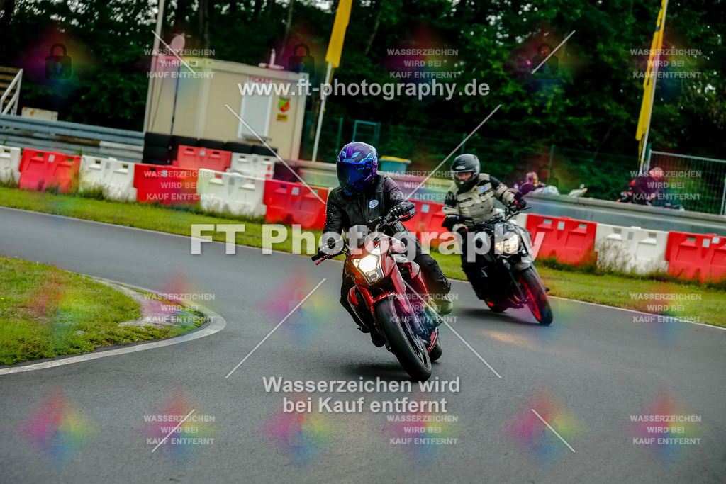 VBK-3726 | Hier findet Ihr Bilder von Touristenfahrten auf der Nürburgring Nordschleife oder von anderen Veranstaltungen die ich besucht habe. Viel Spass beim Durch Schauen 