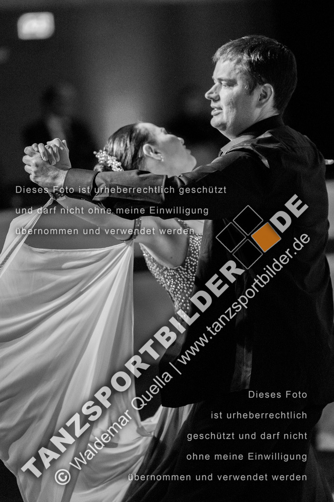 20250503-00162 | Hier finden Sie Tanz Bilder vom Latein und Standard Formationen tanzen. Sportbilder vom Tanzsport. Schöne Fotos und von Weltmeisterschaft, Europameisterschaft, Bundesliga, Regionalliga, Oberliga und Landesliga sowie von GOC Stuttgart, DanceComp, WM Bremen