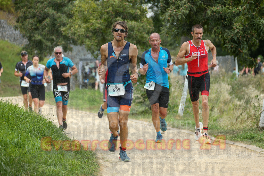250824_1346_EX1_3580 | Sportfotografie im Rhein-Sieg Kreis, Köln, Bonn, NRW, Rheinland Pfalz, Hessen, etc. Unser Tätigkeitsfeld umfasst den Laufsport vom Volkslauf über den Marathon, Duathlon, Triathon bis zum Ultralauf wie Kölnpfad Ultra oder Schindertrail.